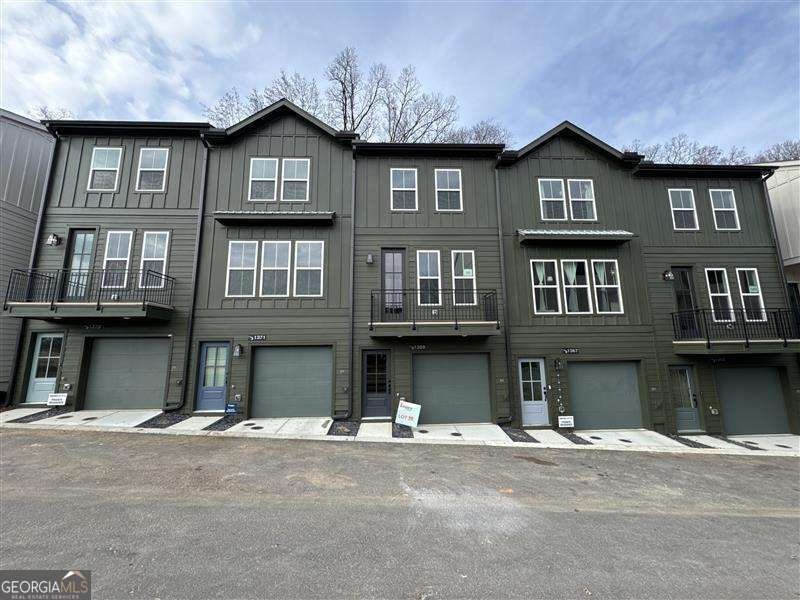 1415 Zenith Circle SE Atlanta - main photo