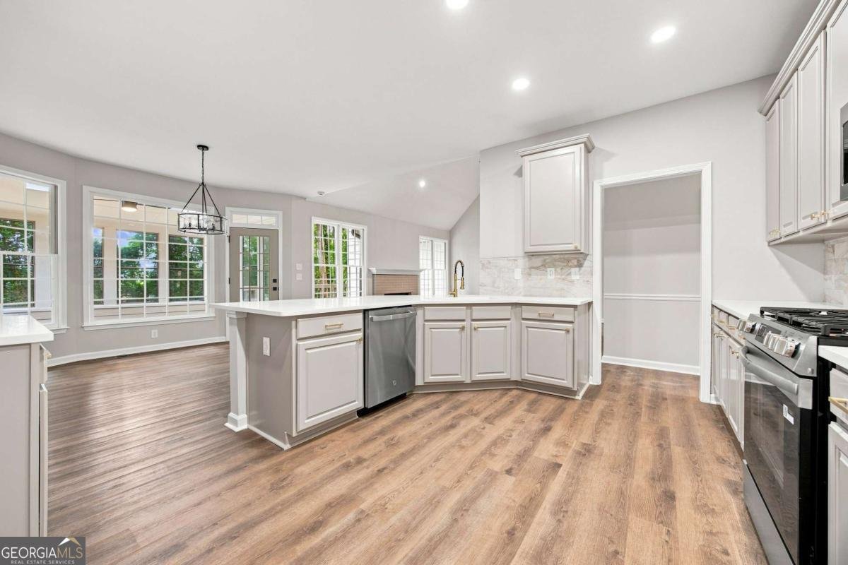 1050 San Lacinto Lane Lawrenceville - Photo 11