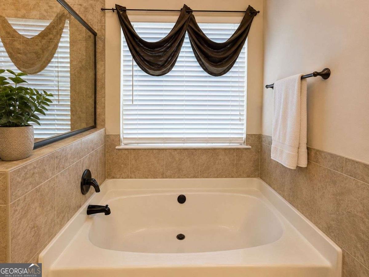 1530 Brushfoot Trail Suwanee - Photo 9