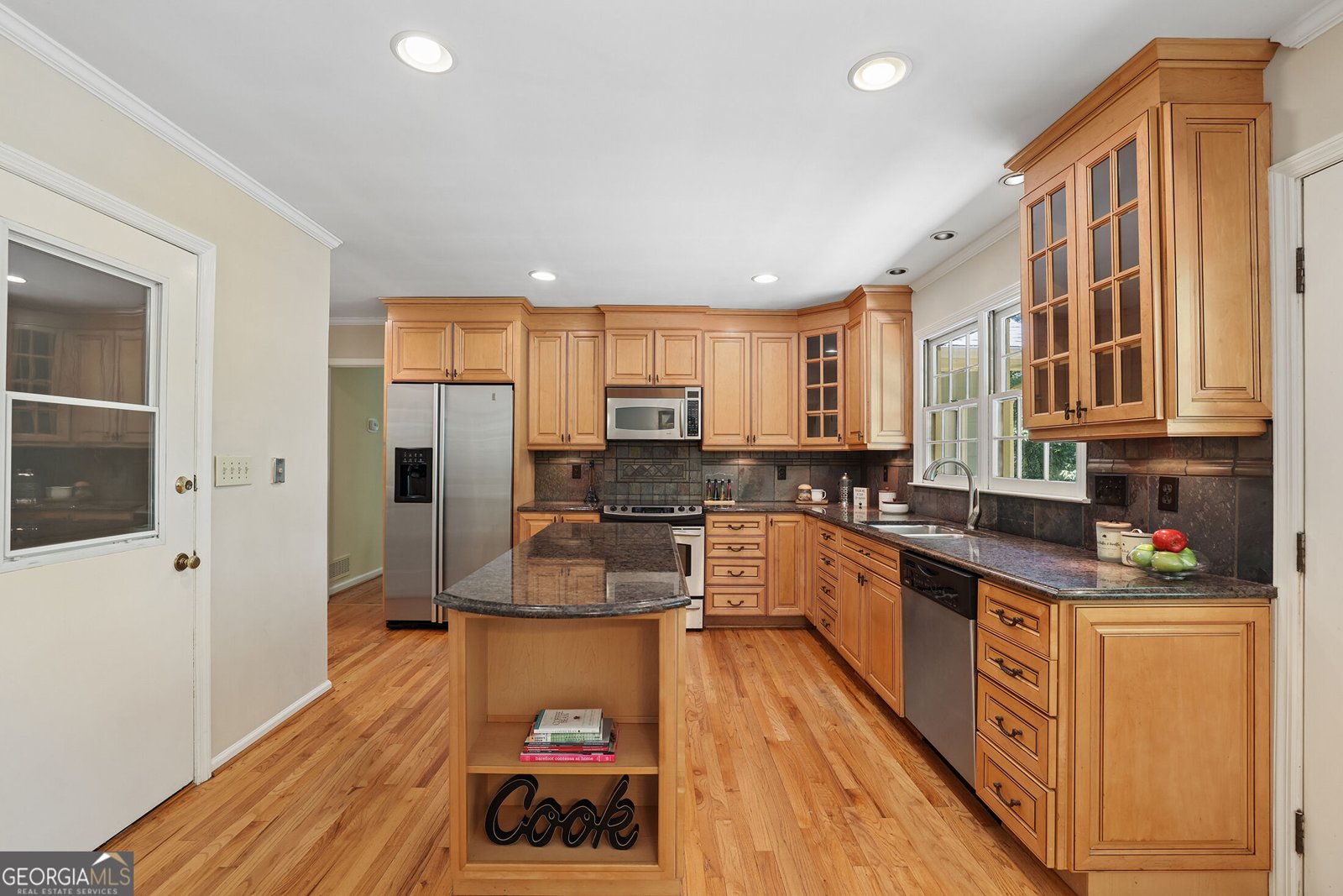 50 Stewart Drive Sandy Springs - Photo 7