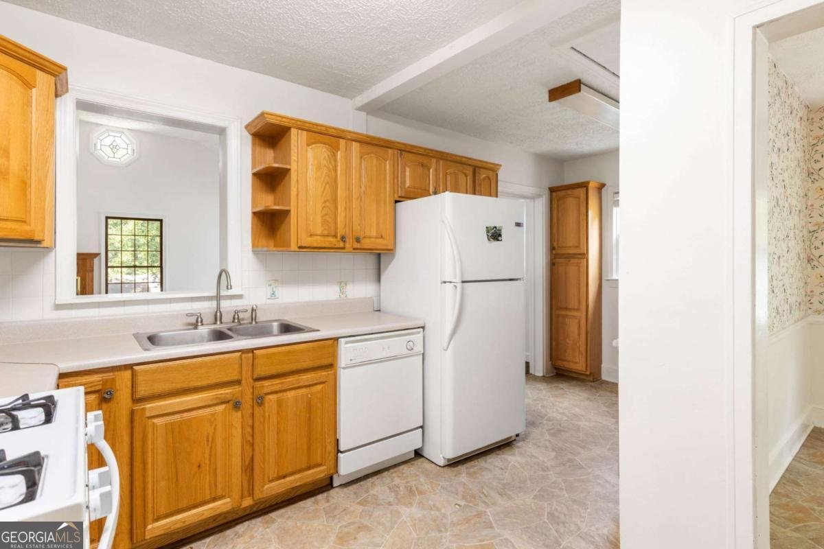 2510 Jewel Street East Point - Photo 10