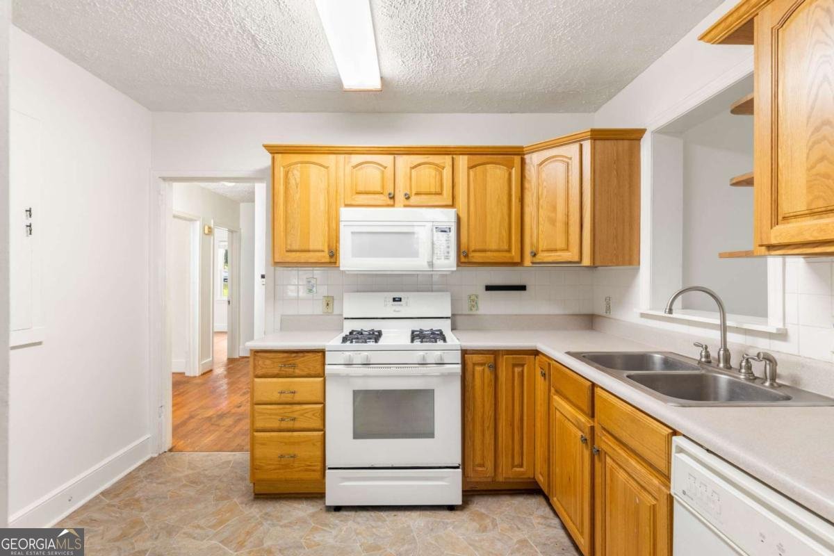 2510 Jewel Street East Point - Photo 11