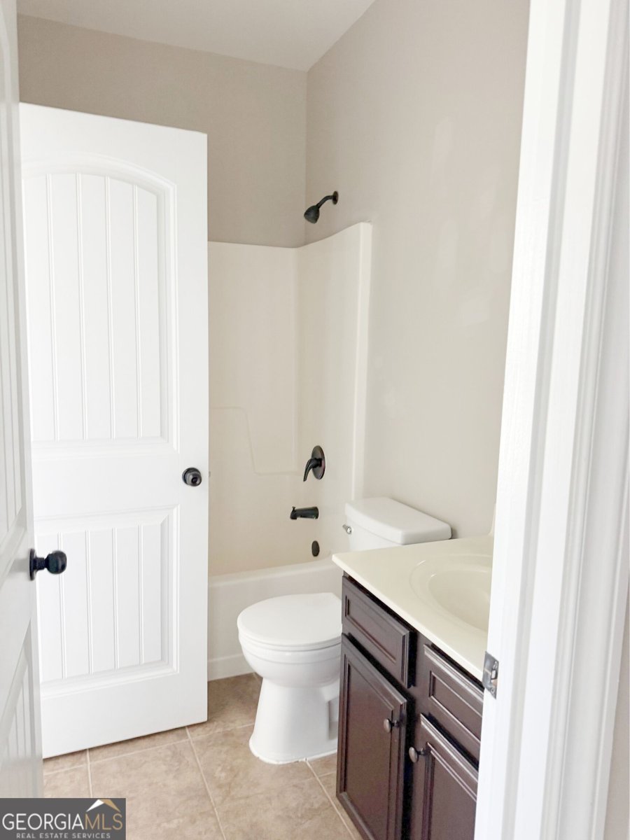 910 Southfork Drive Loganville - Photo 12