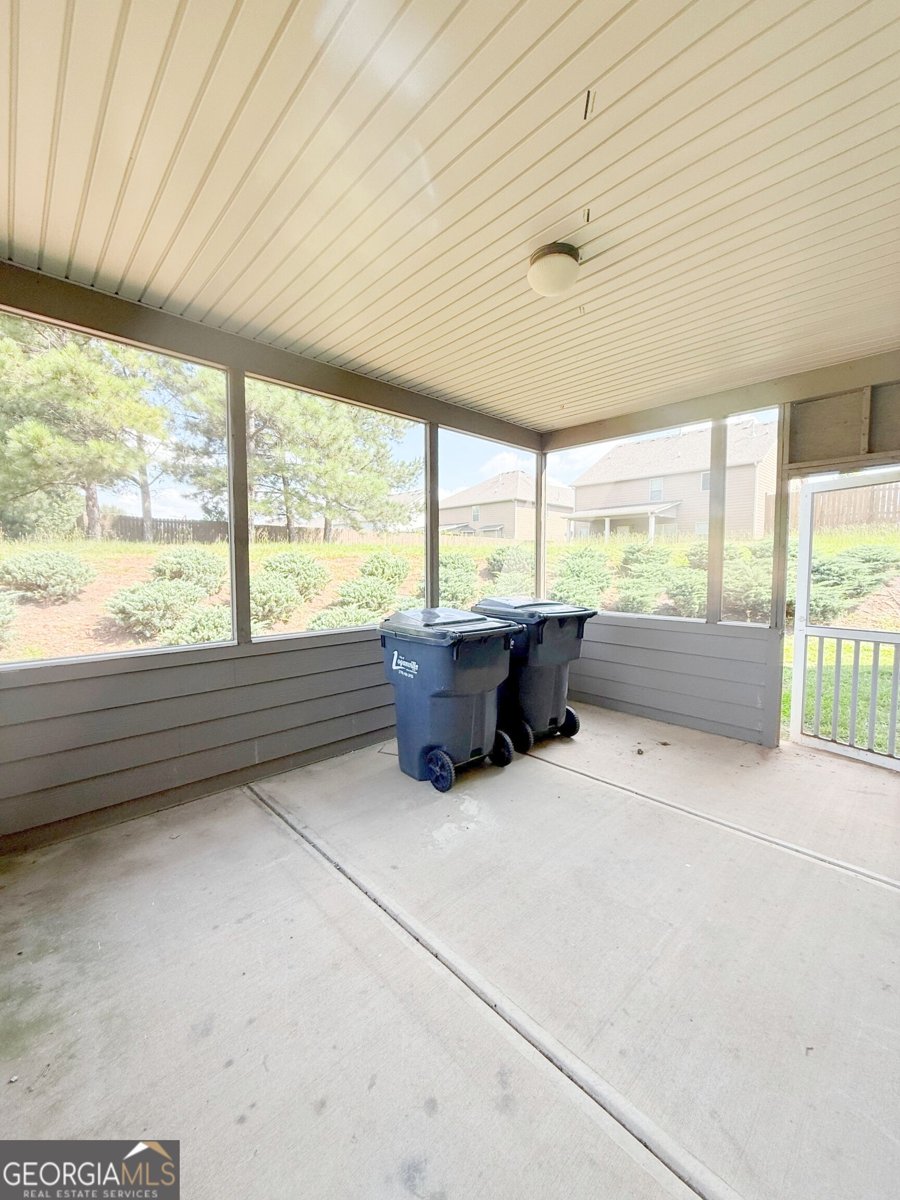 910 Southfork Drive Loganville - Photo 29