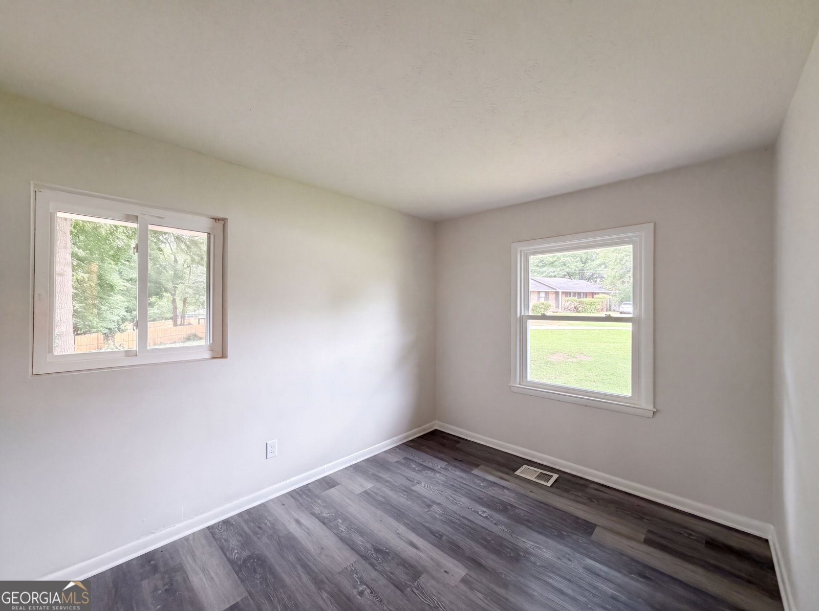 6970 Mary Court Riverdale - Photo 11