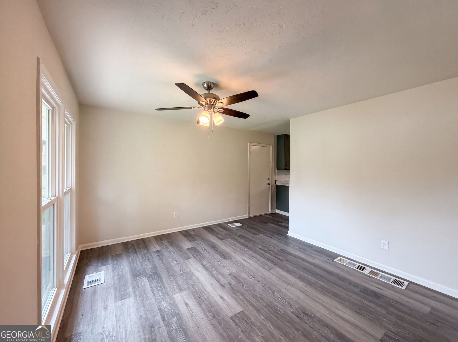 6970 Mary Court Riverdale - Photo 6