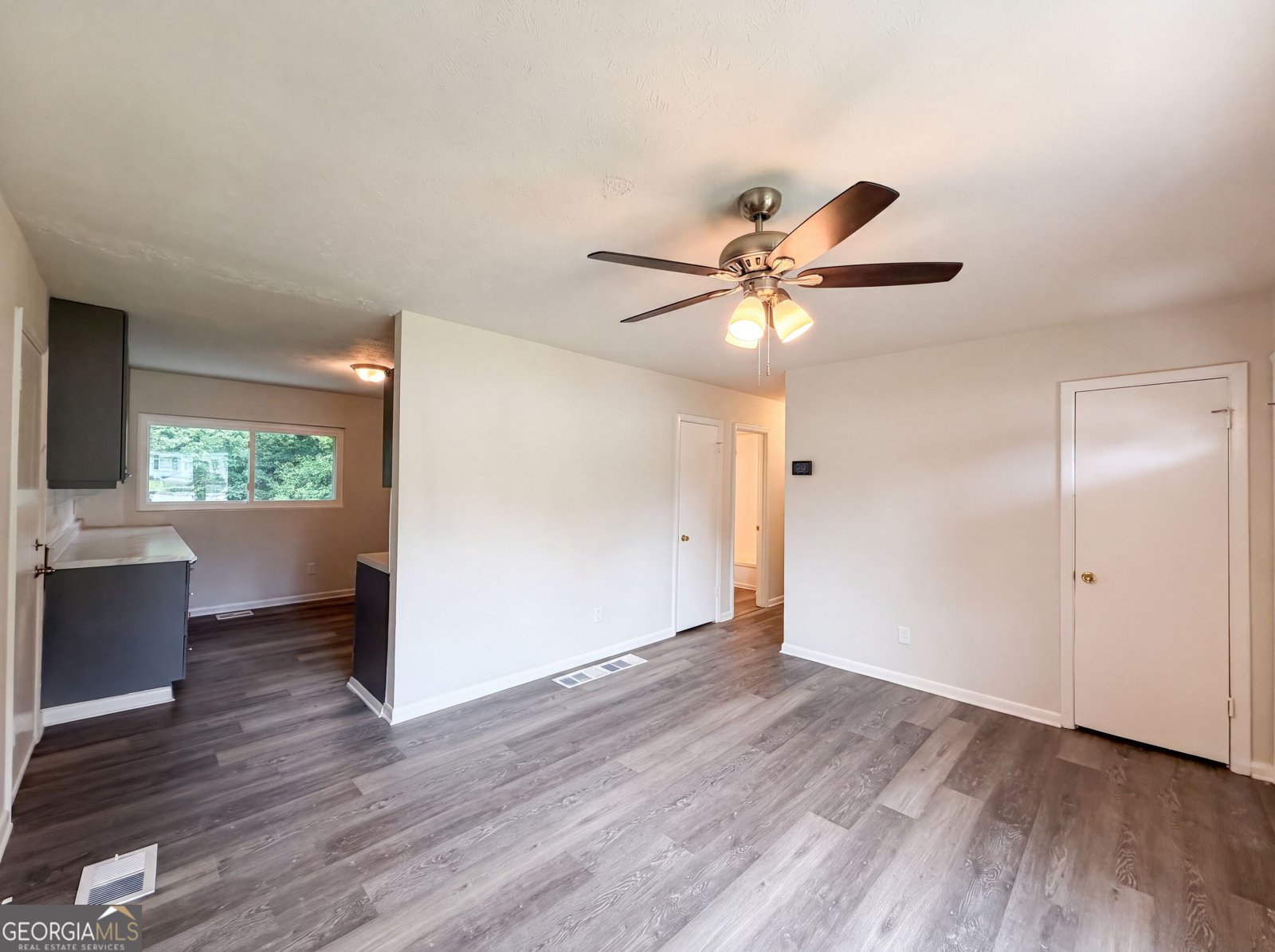 6970 Mary Court Riverdale - Photo 7