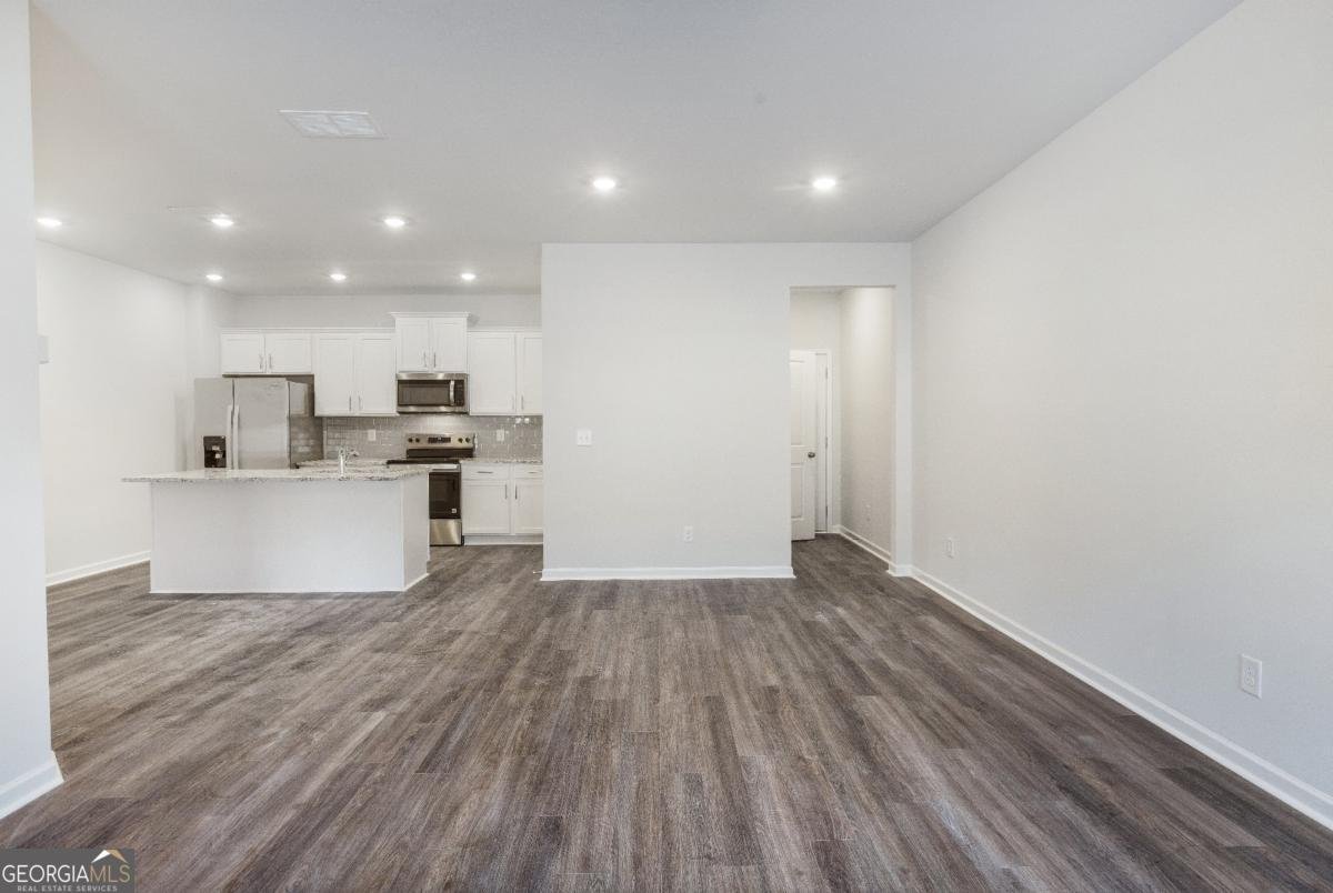 405 Whitehorse Way Conyers - Photo 11