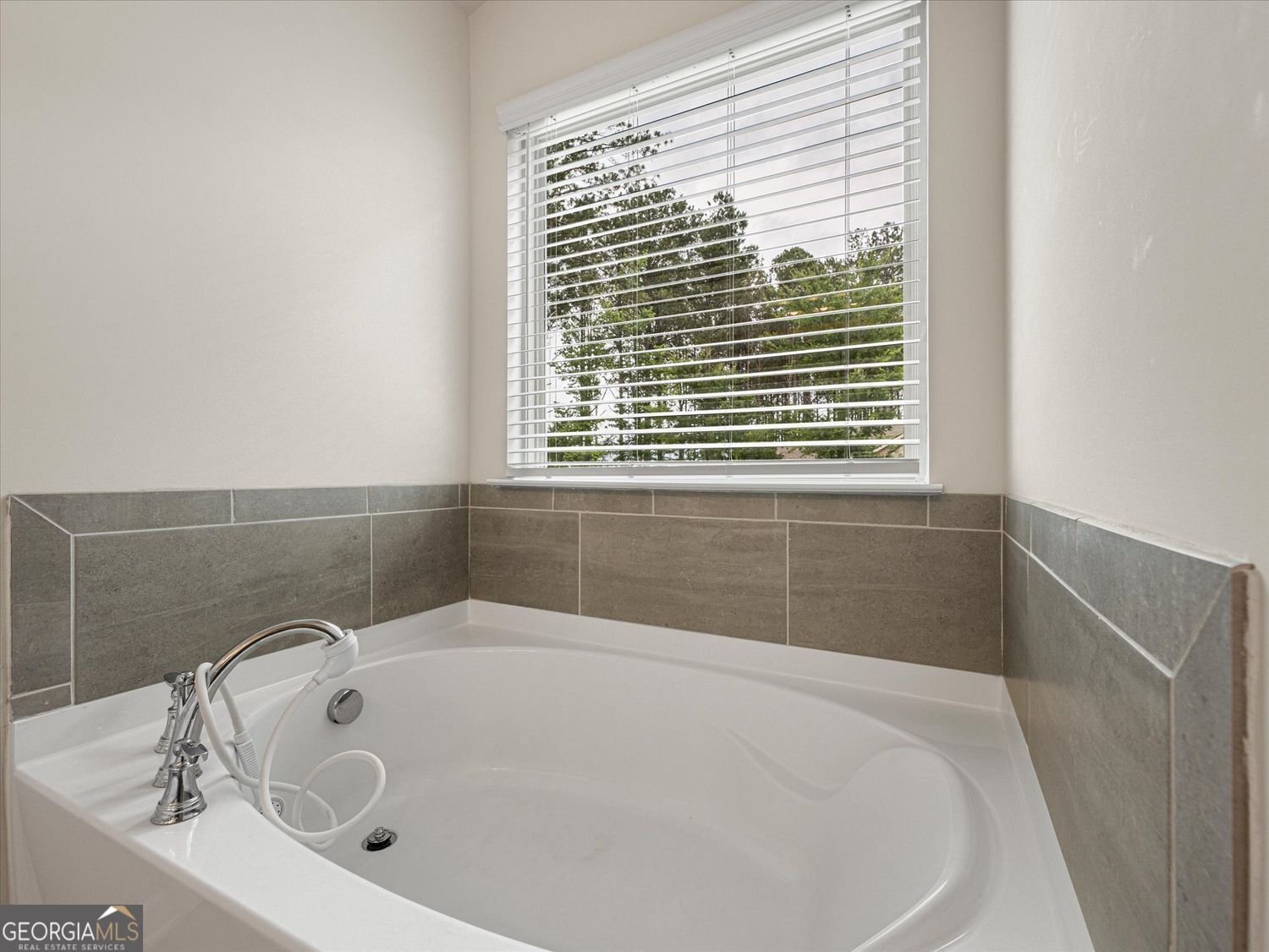 405 McDonough Road Fayetteville - Photo 11