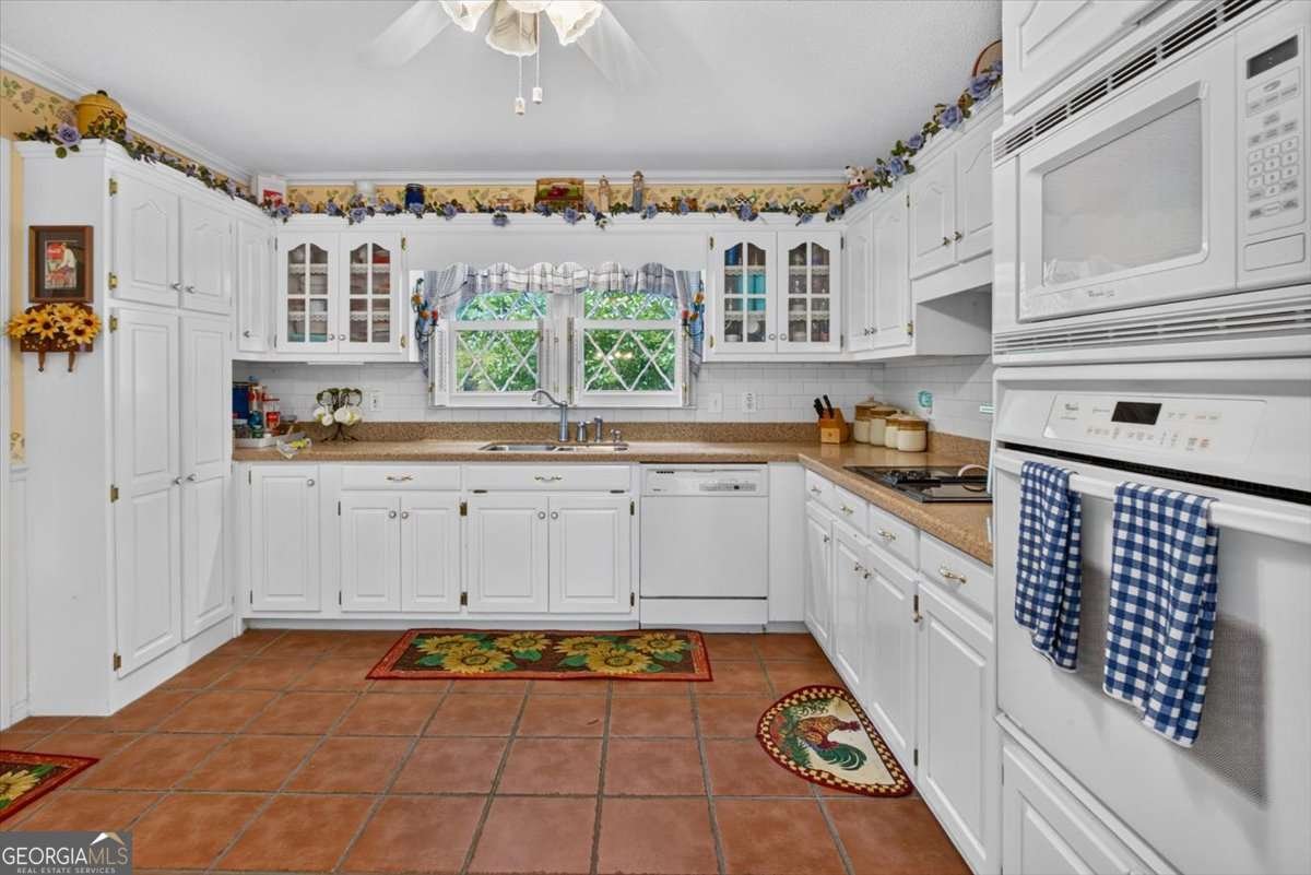 654 Oaklands Drive Talking Rock - Photo 22