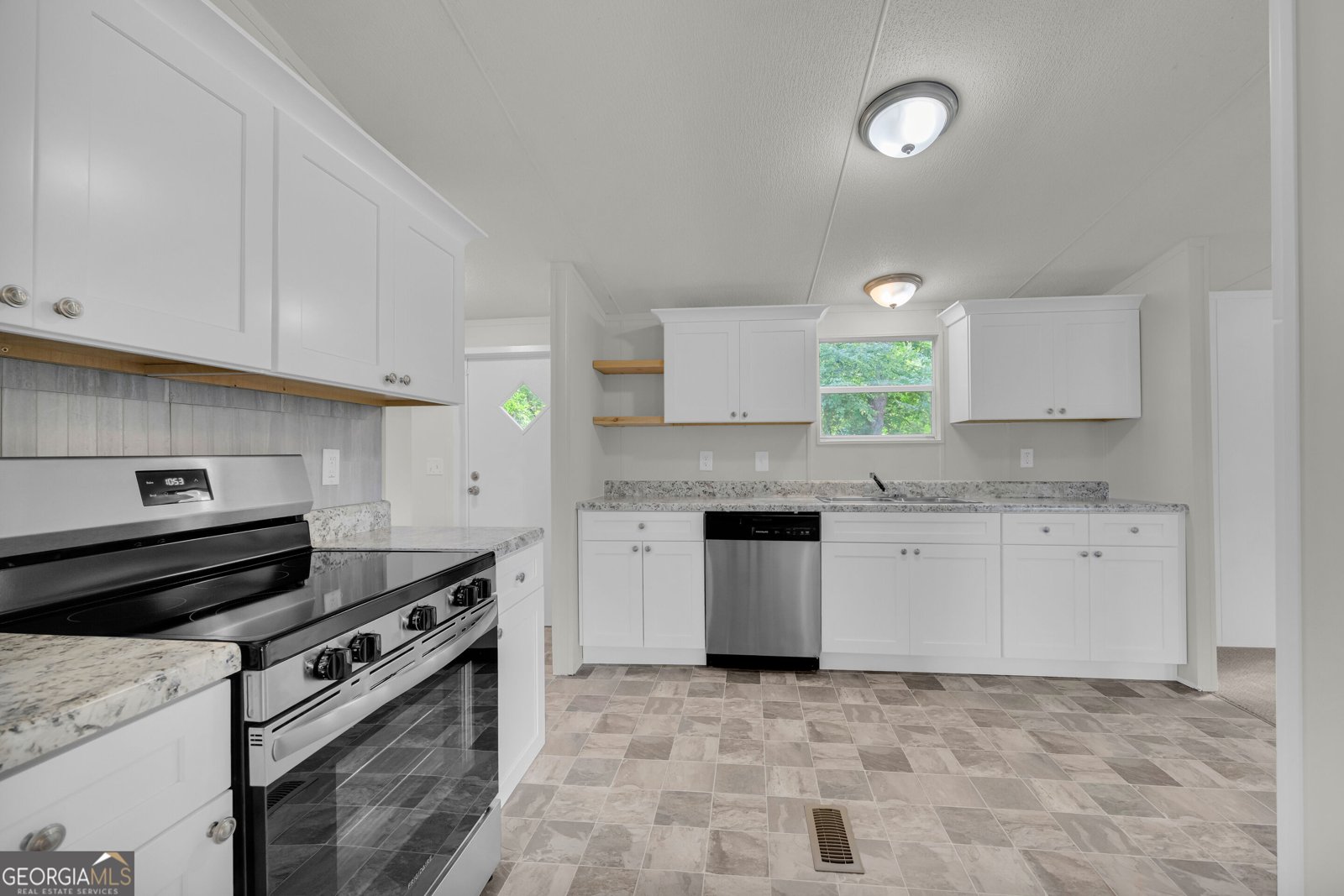 218 Gainesville Street Carnesville - Photo 18