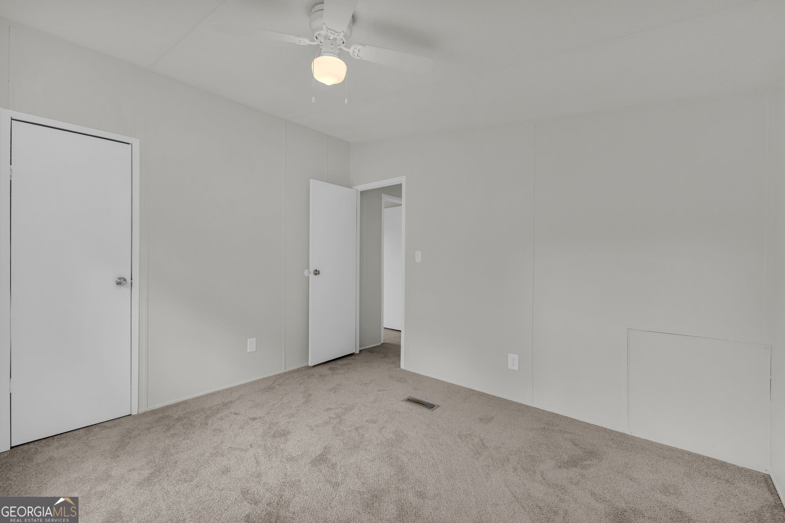 218 Gainesville Street Carnesville - Photo 37