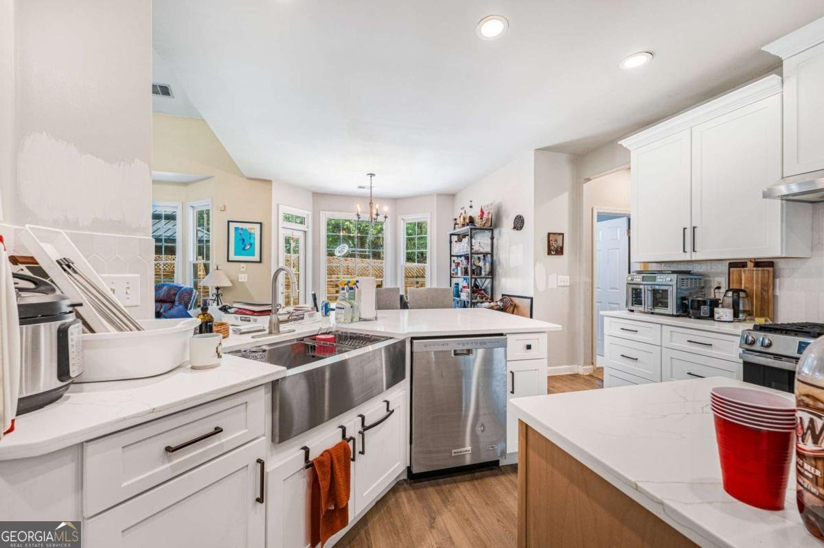 6025 Zinfandel Drive Suwanee - Photo 10