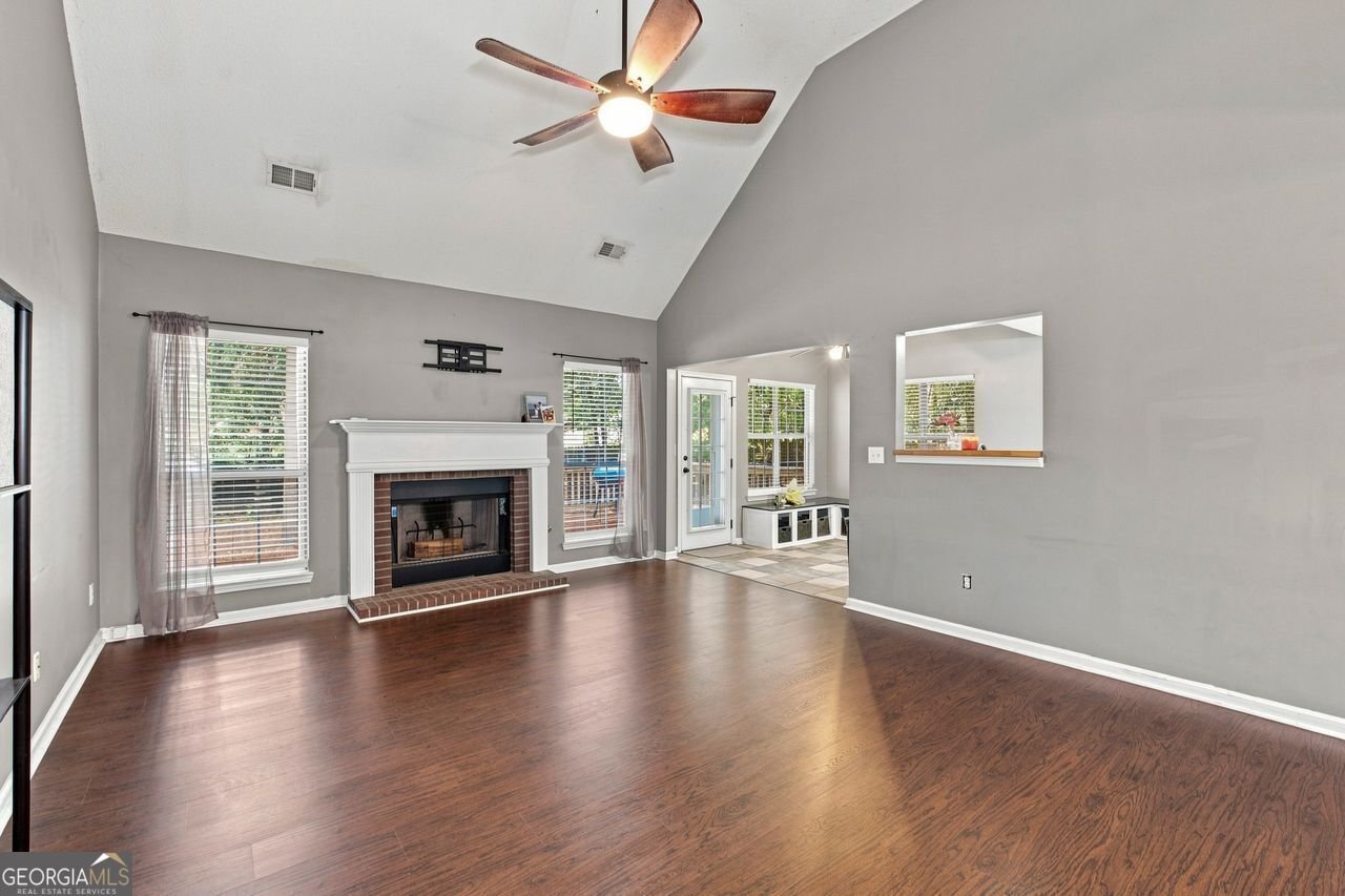 218 Oakwood Court Mcdonough - Photo 8