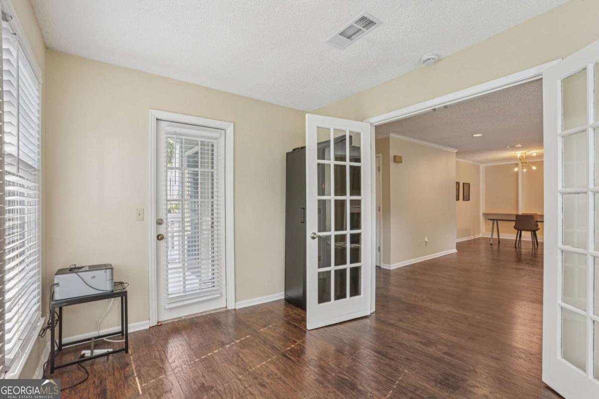 208 Bainbridge Drive Sandy Springs - Photo 10