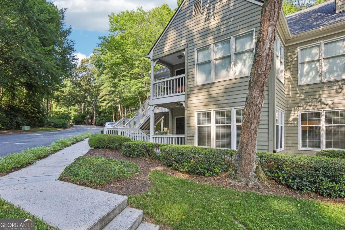 208 Bainbridge Drive Sandy Springs - Photo 22