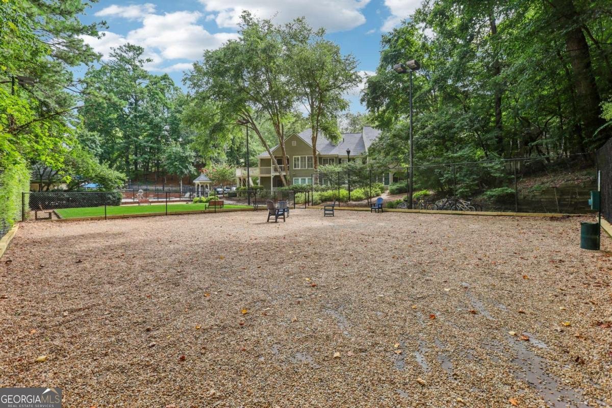 208 Bainbridge Drive Sandy Springs - Photo 30