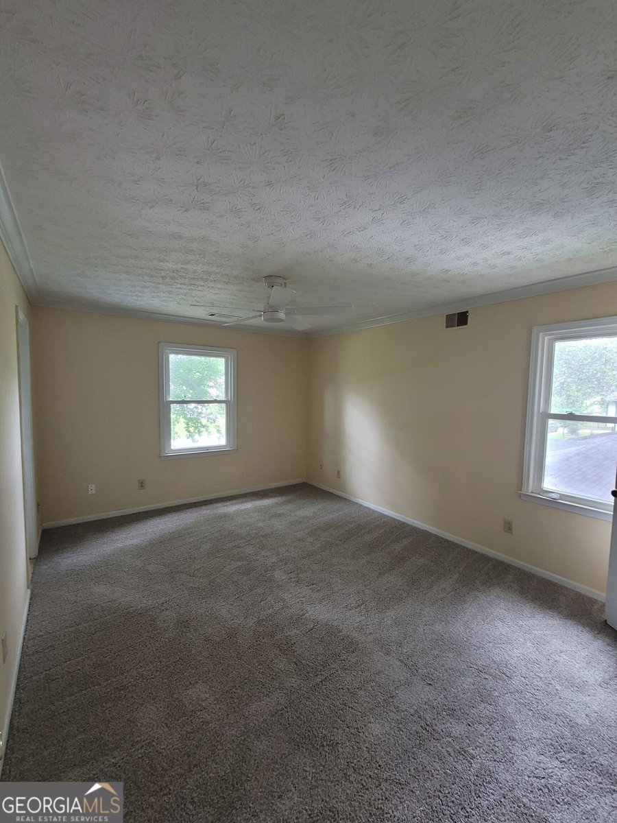 538 Cole Drive Lilburn - Photo 11