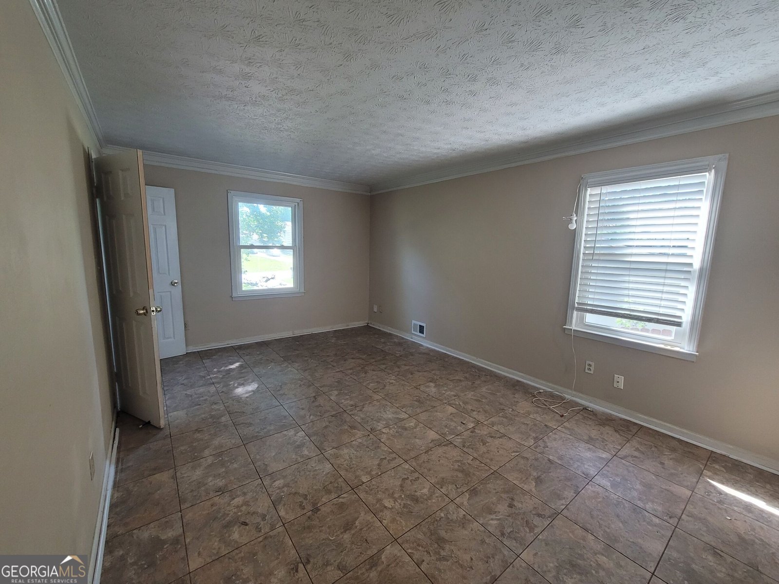 538 Cole Drive Lilburn - Photo 12