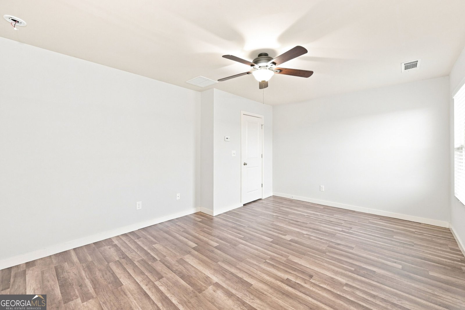 1043 Sutherland Drive Winder - Photo 8