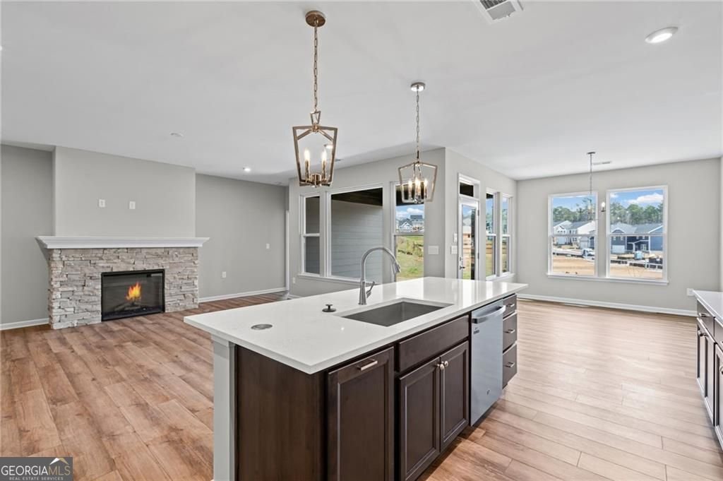 713 Crystal Lake Parkway Hoschton - Photo 8