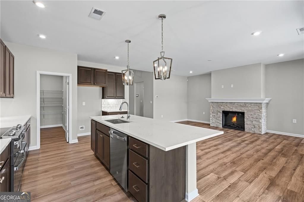 713 Crystal Lake Parkway Hoschton - Photo 9