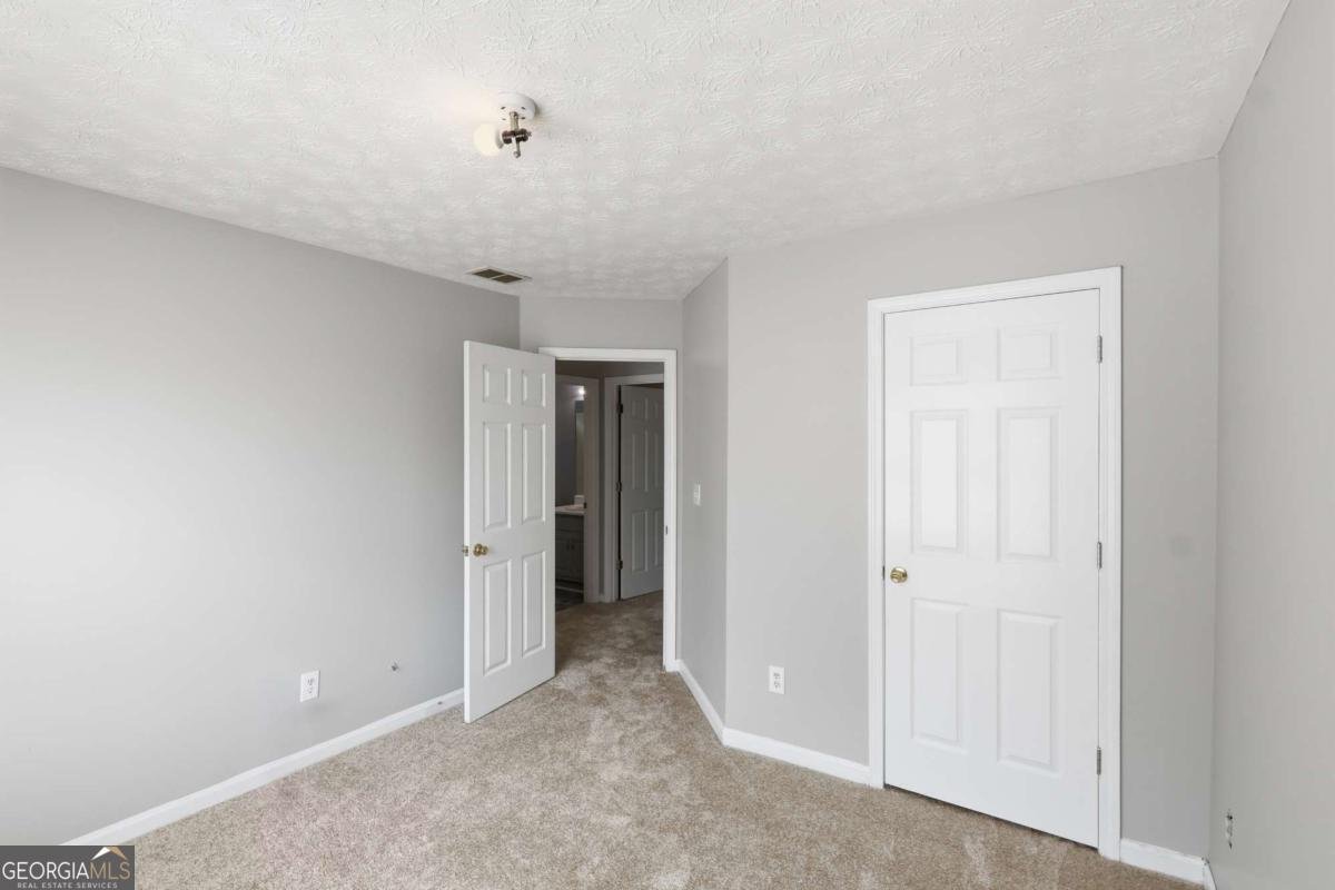 165 Syracuse Lane Covington - Photo 14