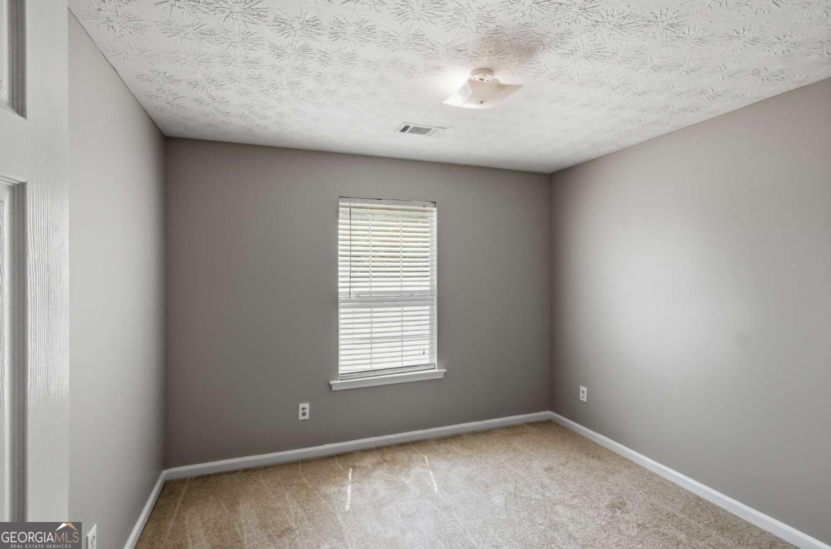 165 Syracuse Lane Covington - Photo 15