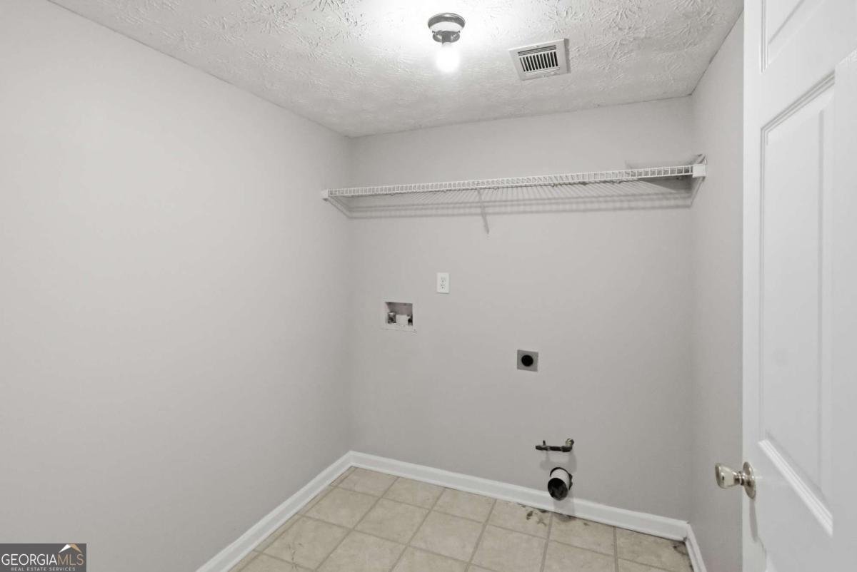 165 Syracuse Lane Covington - Photo 21