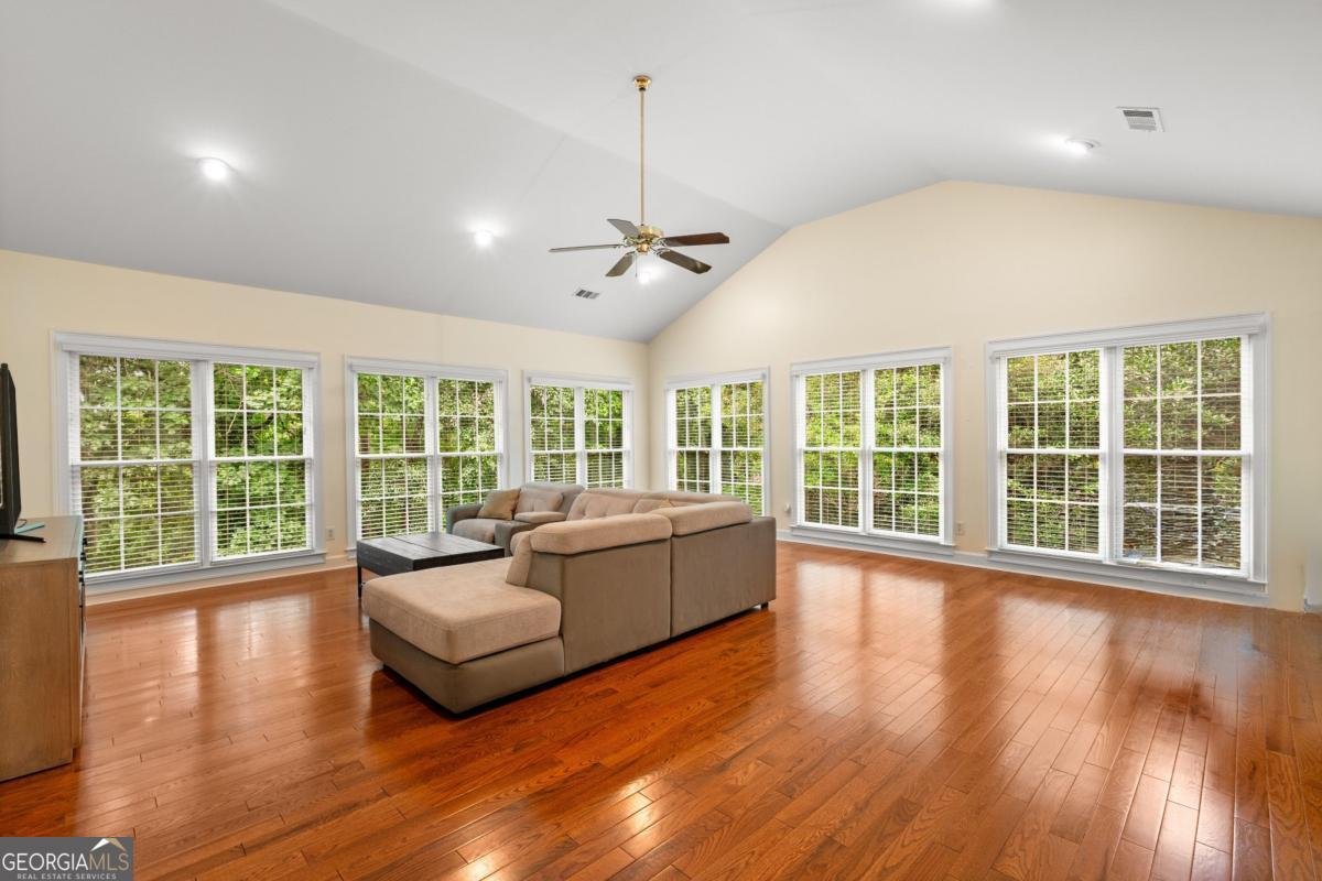345 Berwicke Common Sandy Springs - Photo 25