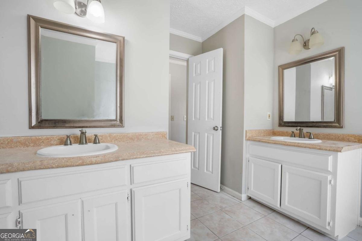 458 Stonebridge Court Stone Mountain - Photo 7