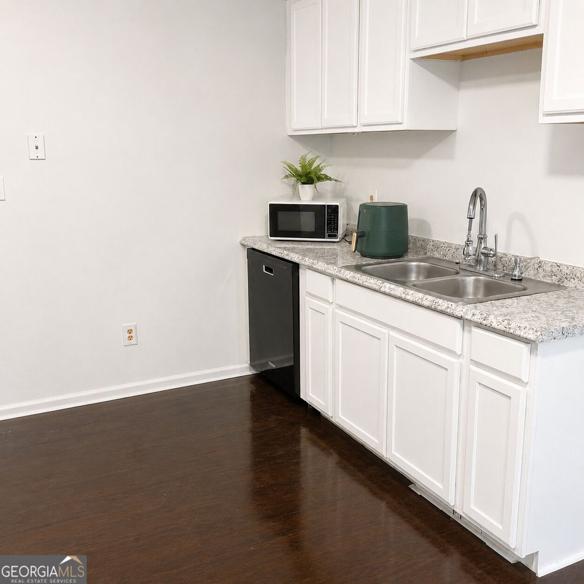 500 Ella Drive Griffin - Photo 10