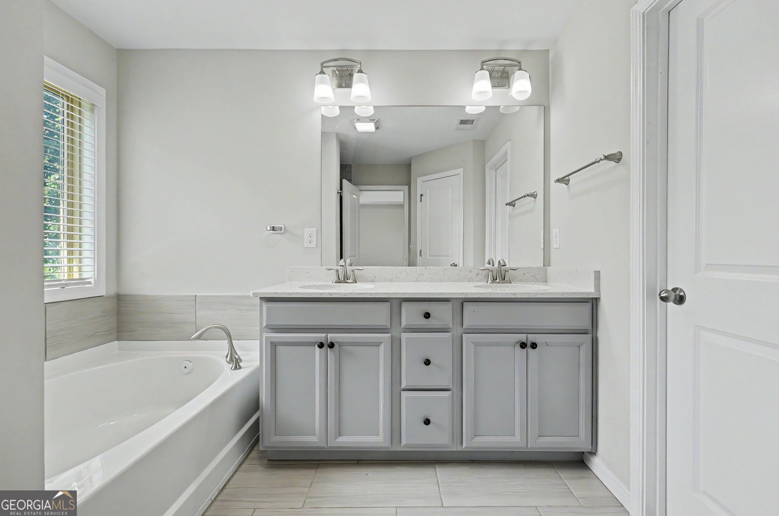 385 Provenance Drive Sandy Springs - Photo 19