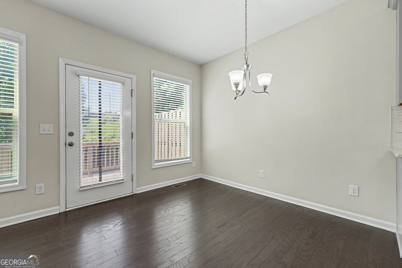 385 Provenance Drive Sandy Springs - Photo 9