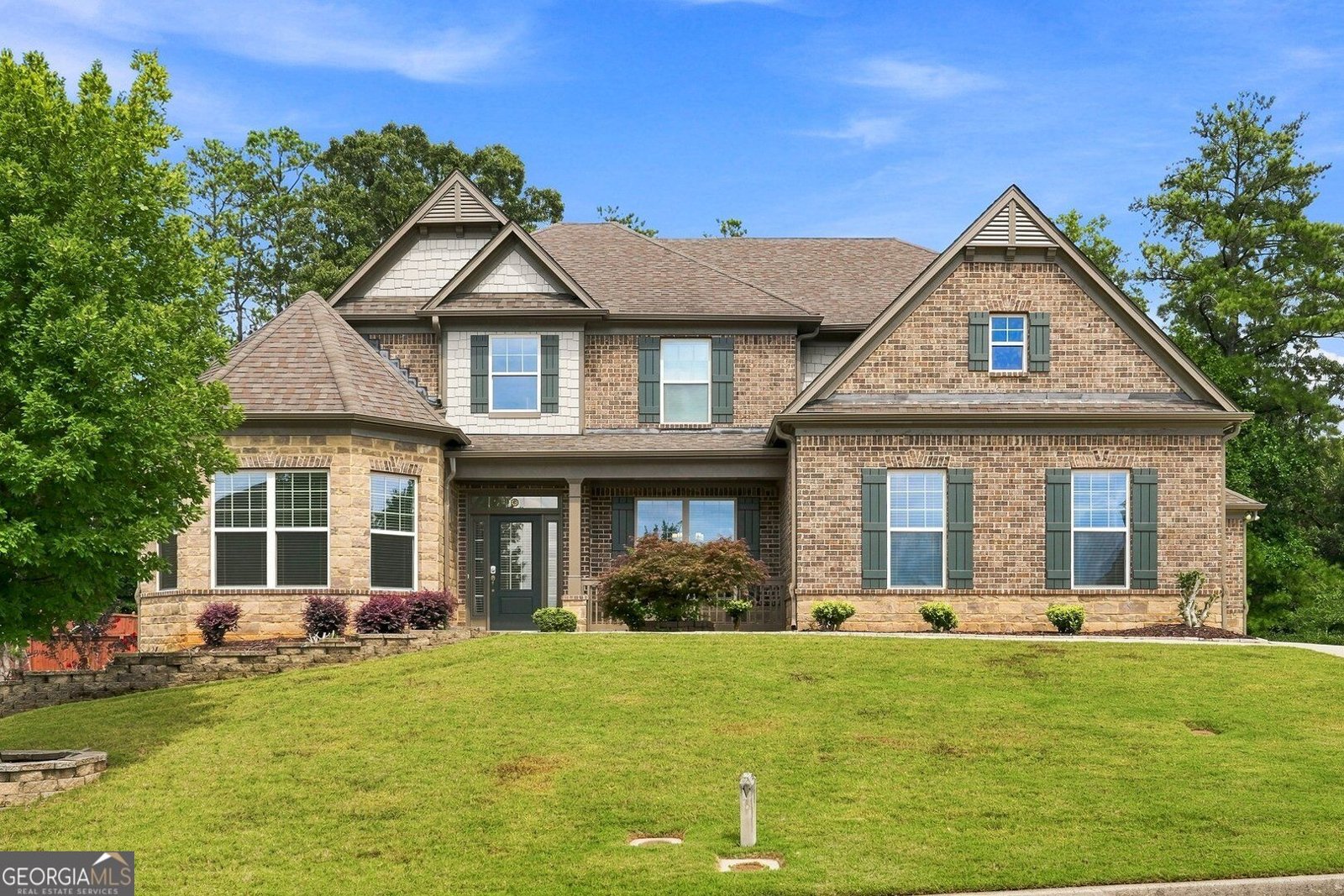 810 Grand Reserve Drive Suwanee - main photo