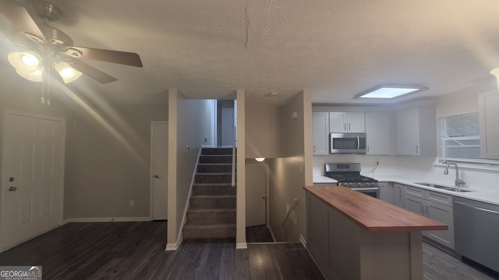141 Hemlock Circle Lawrenceville - Photo 10