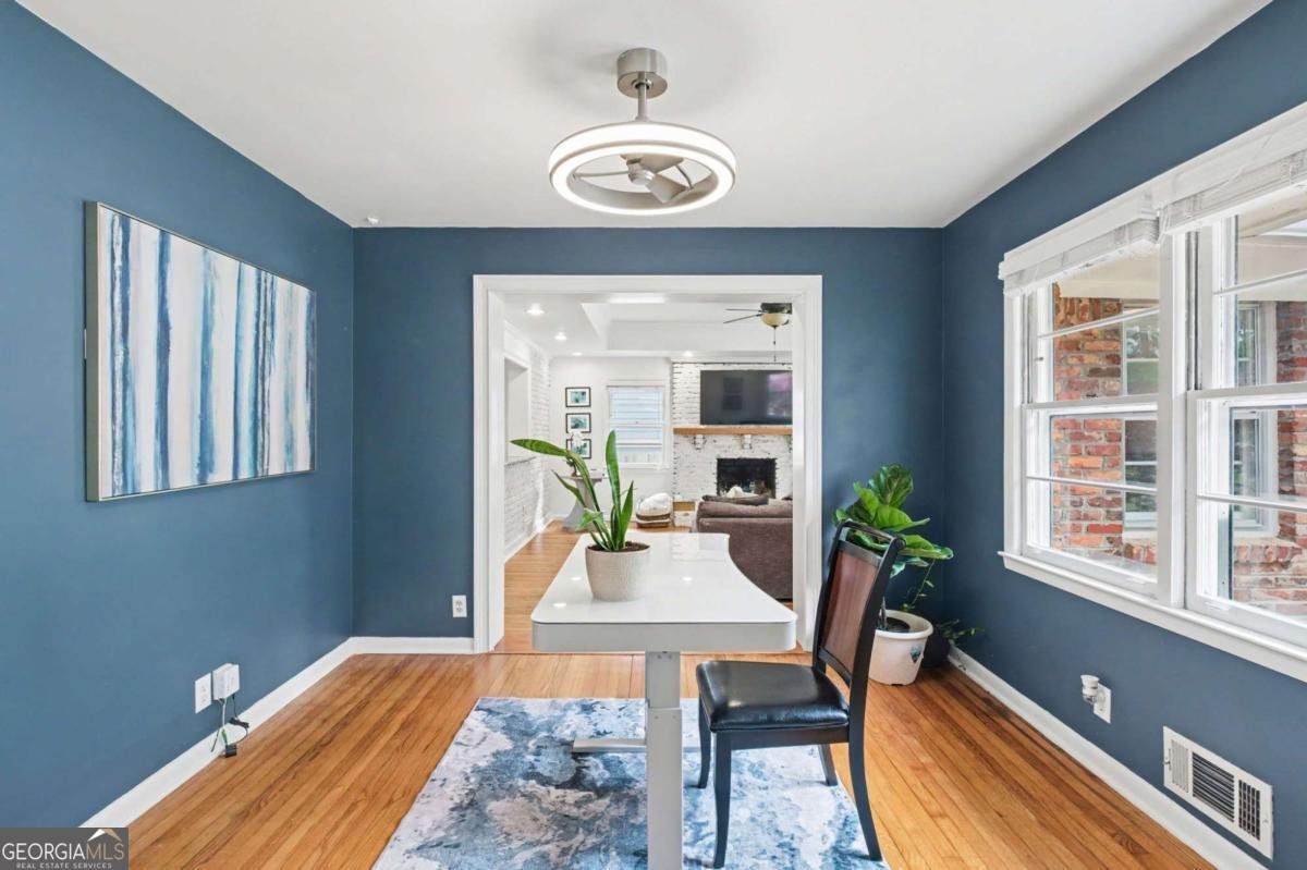 2081 Akin Drive Atlanta - Photo 10