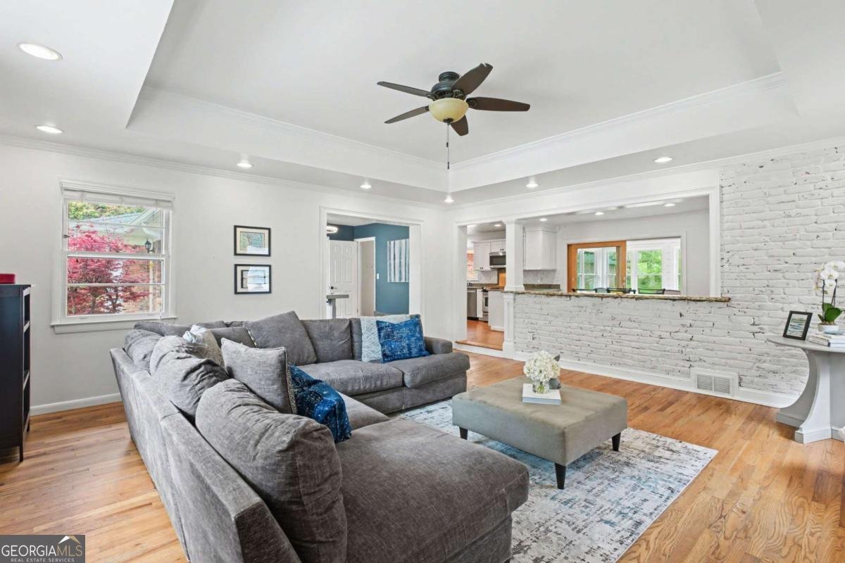 2081 Akin Drive Atlanta - Photo 19