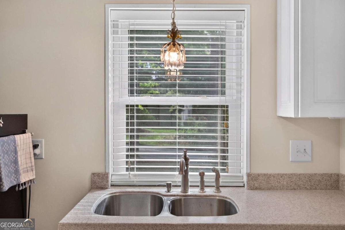 6715 Live Oak Lane Douglasville - Photo 8