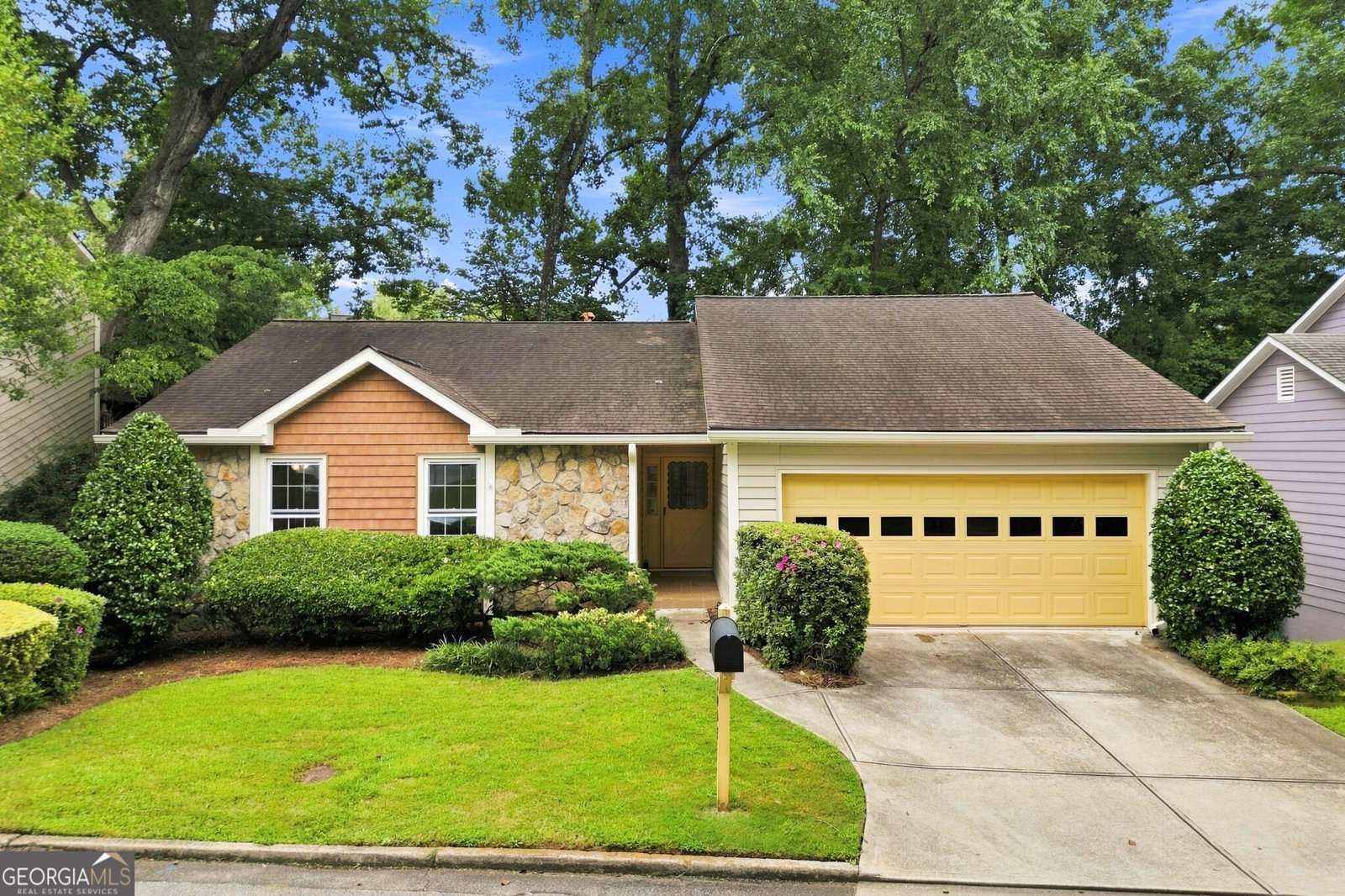 1057 Capital Club Circle Atlanta - main photo