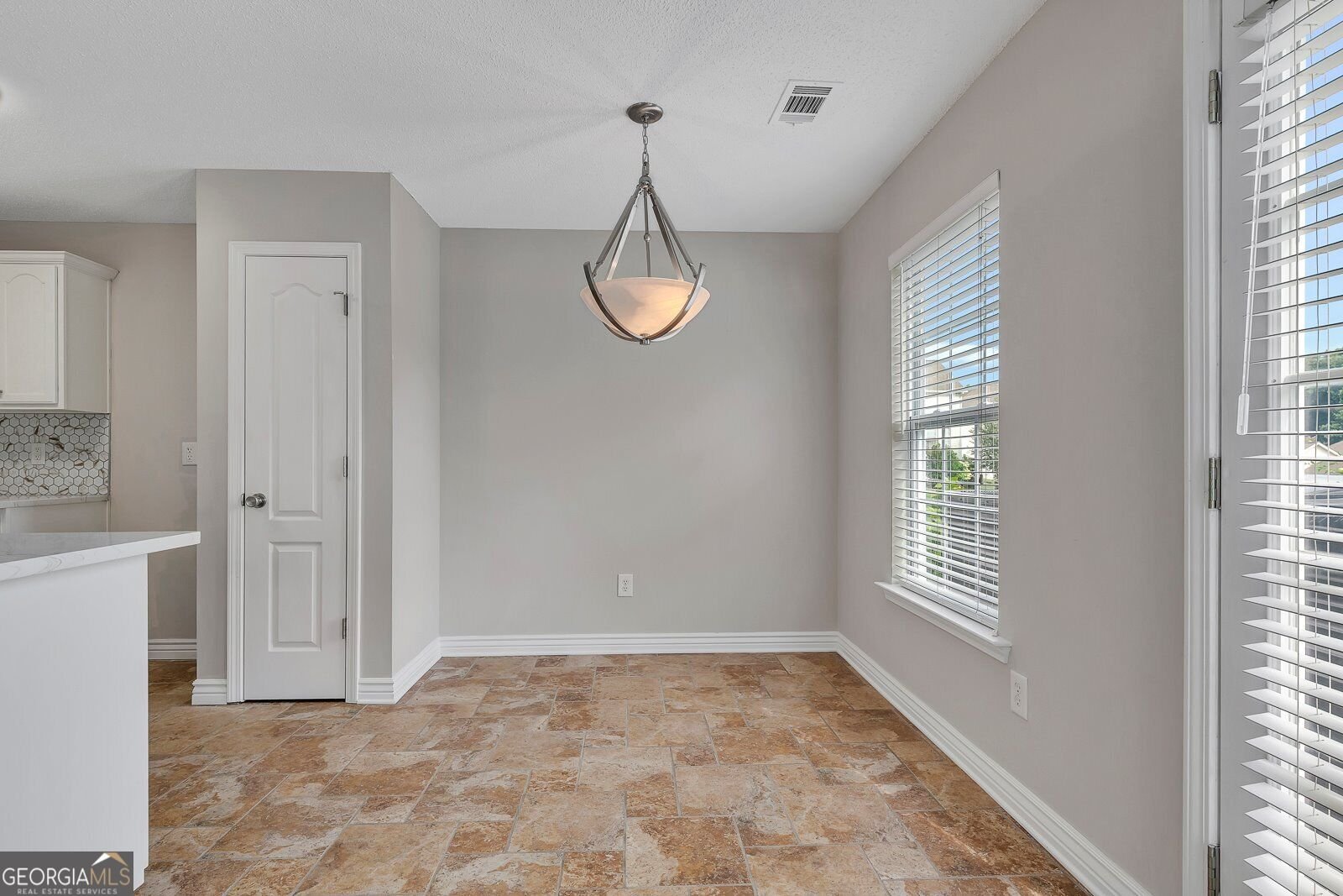 233 Fox Creek Boulevard Woodstock - Photo 10