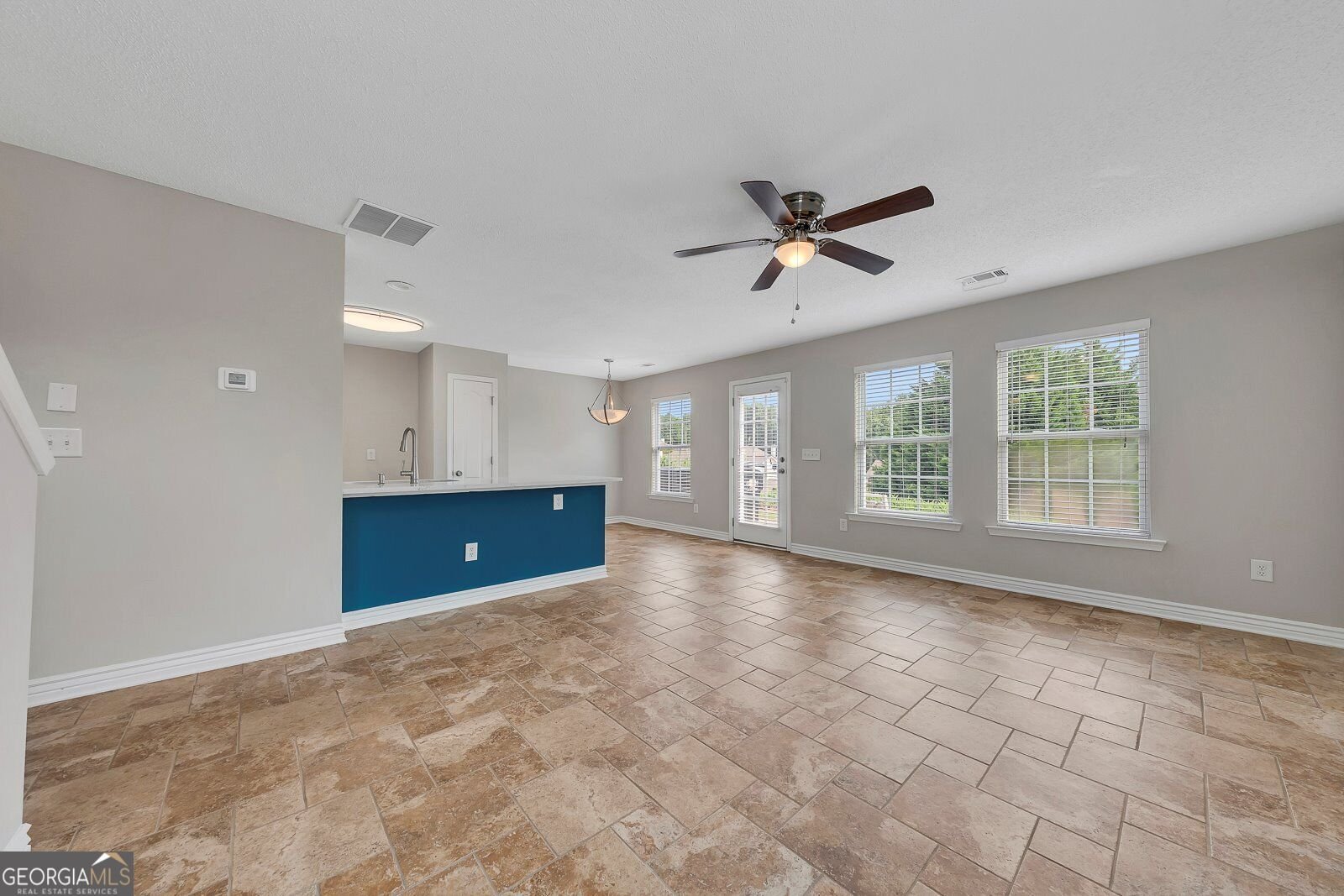 233 Fox Creek Boulevard Woodstock - Photo 7