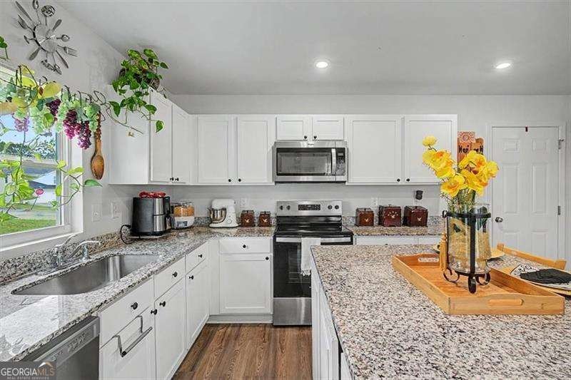 635 Tudor Street Kingston - Photo 12