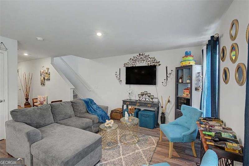 635 Tudor Street Kingston - Photo 9
