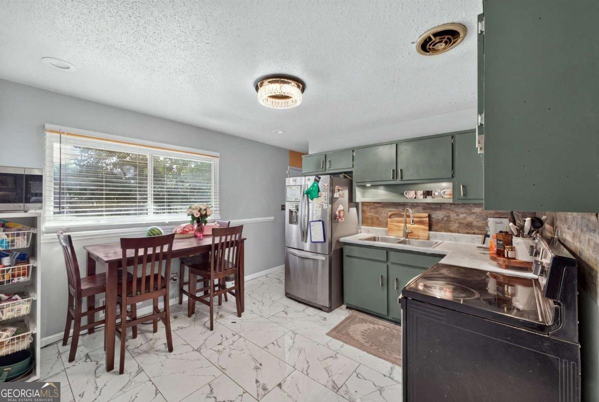8341 Kendrick Road Jonesboro - Photo 13