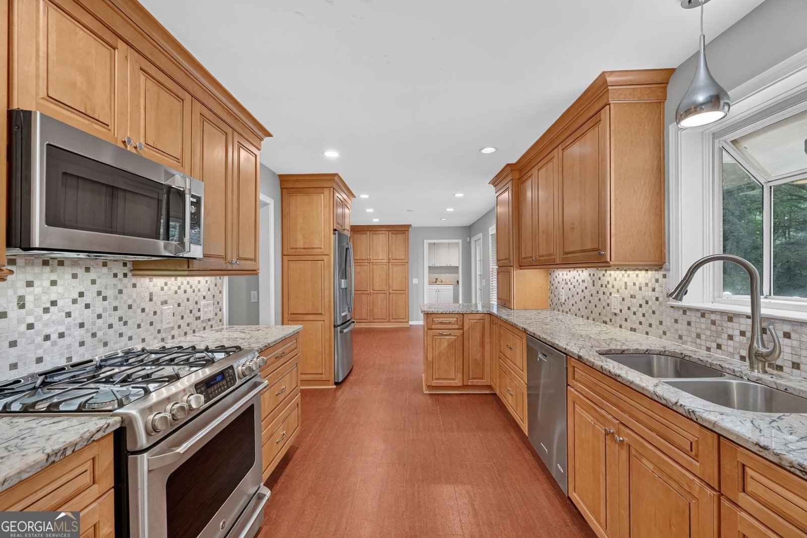 4682 Stonehenge Drive Dunwoody - Photo 12