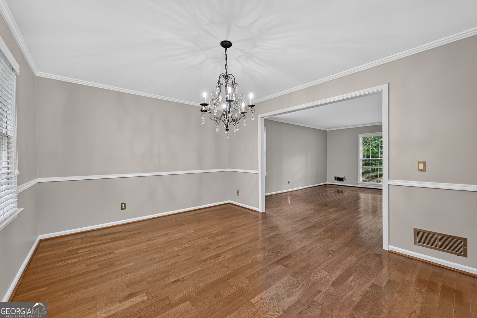 4682 Stonehenge Drive Dunwoody - Photo 7
