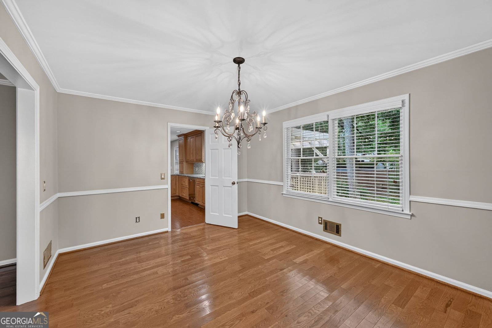 4682 Stonehenge Drive Dunwoody - Photo 8