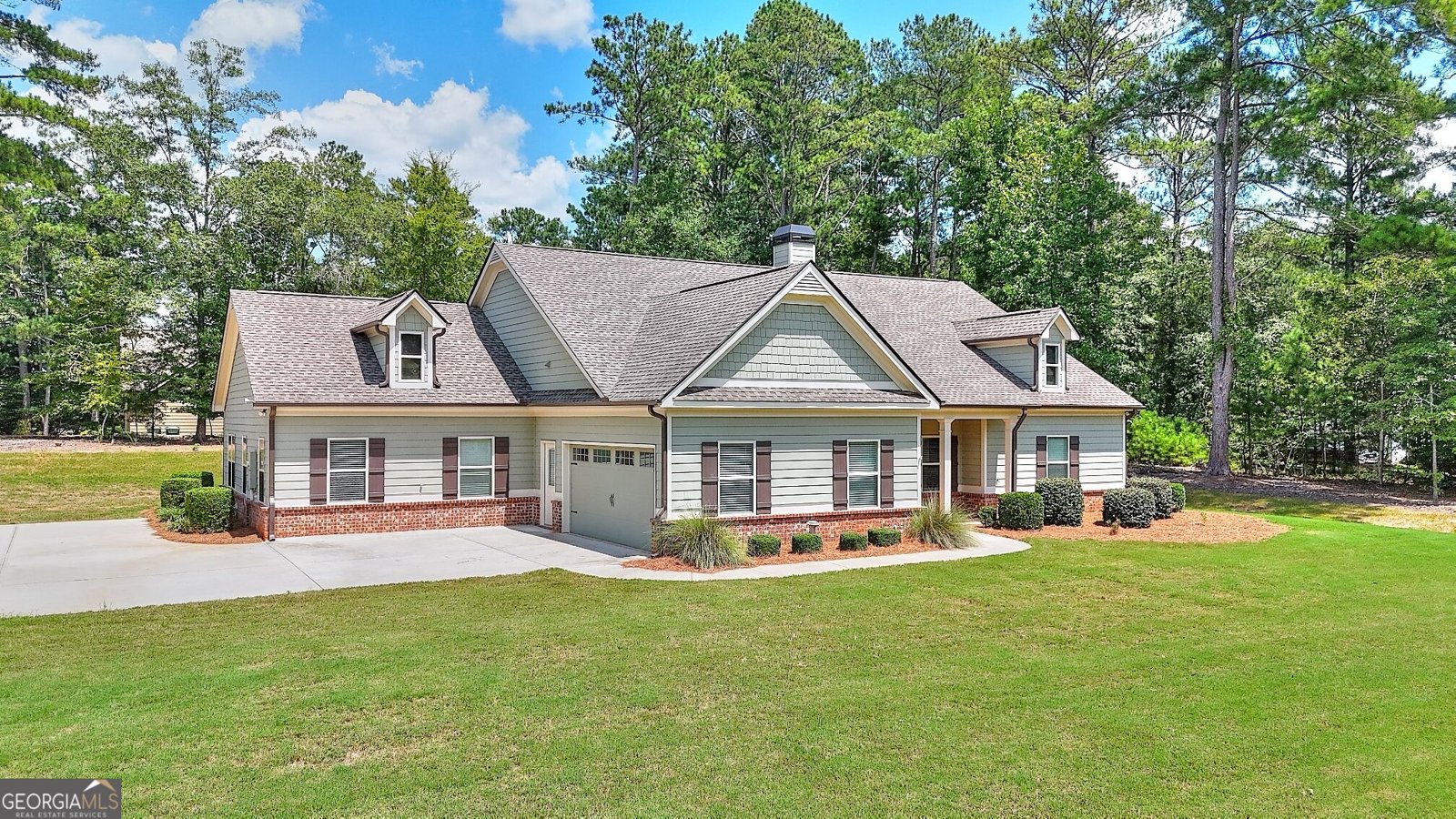 1414 Maple Cove Lane Loganville - main photo