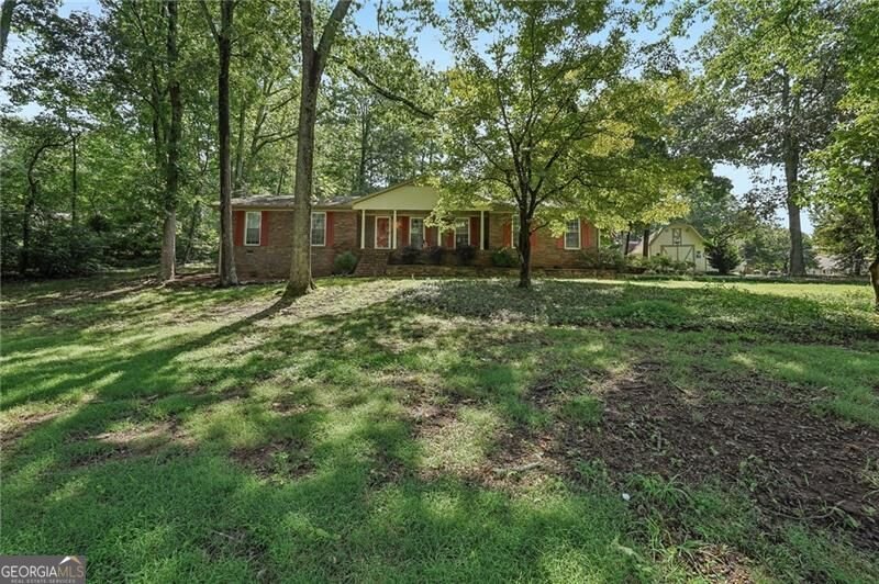 1025 Greenwood Acres Drive Cumming - main photo